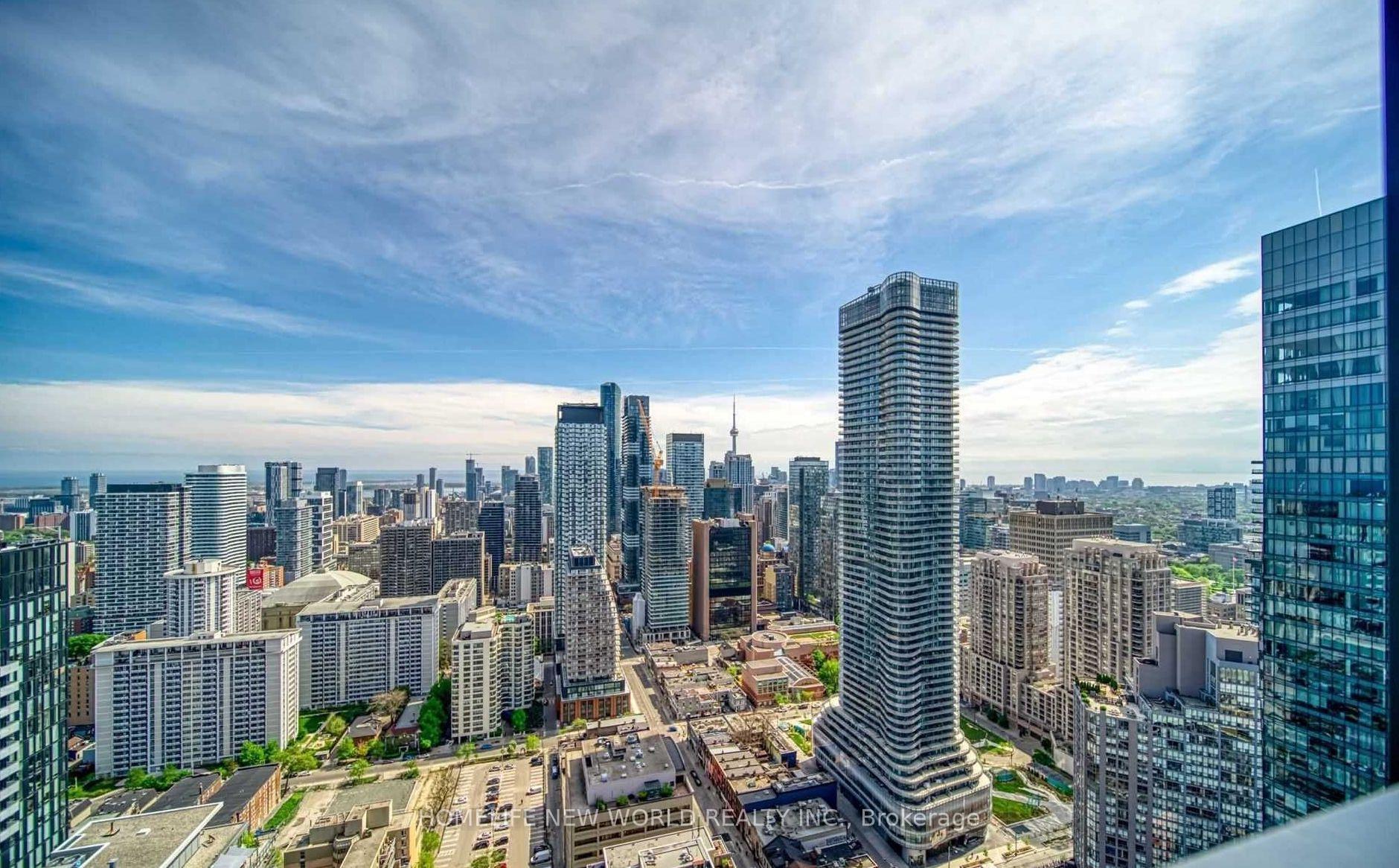Photo 2 of Unit 4201, 3 Gloucester Street, Toronto, Church-Yonge Corridor — HOMEH
