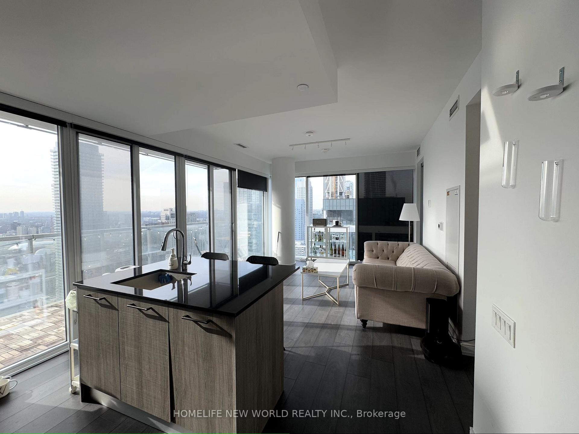 Photo 4 of Unit 4201, 3 Gloucester Street, Toronto, Church-Yonge Corridor — HOMEH