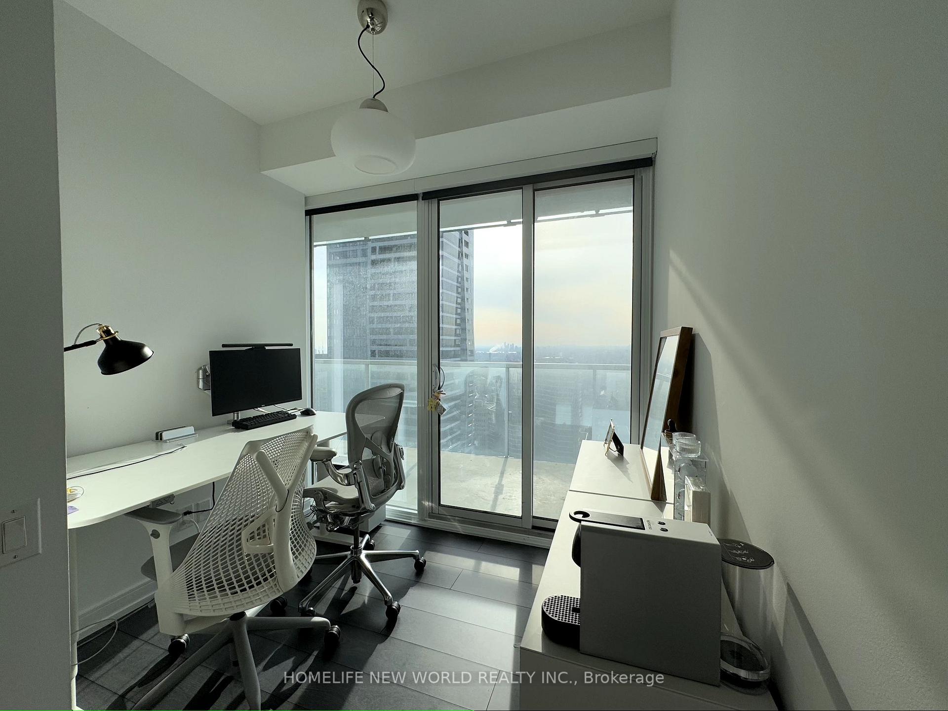 Photo 6 of Unit 4201, 3 Gloucester Street, Toronto, Church-Yonge Corridor — HOMEH