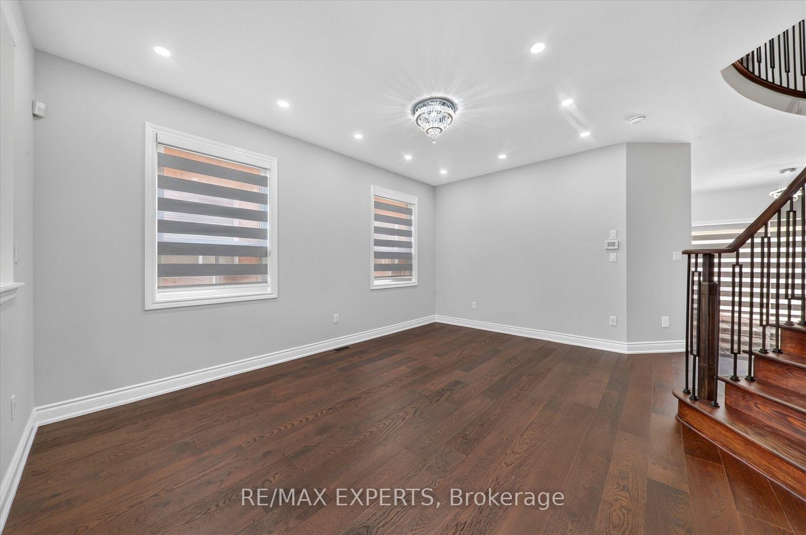 Photo 10 of 22 Arctic Willow Road, Brampton, Sandringham-Wellington — HOMEH