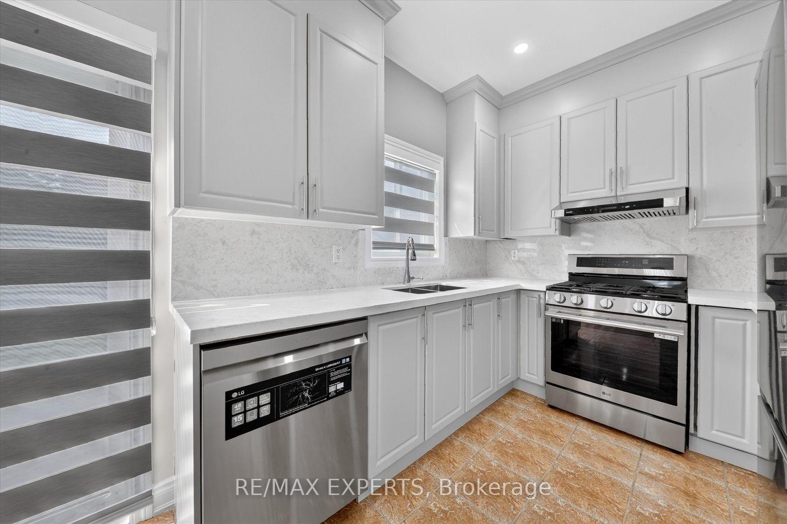 Photo 16 of 22 Arctic Willow Road, Brampton, Sandringham-Wellington — HOMEH