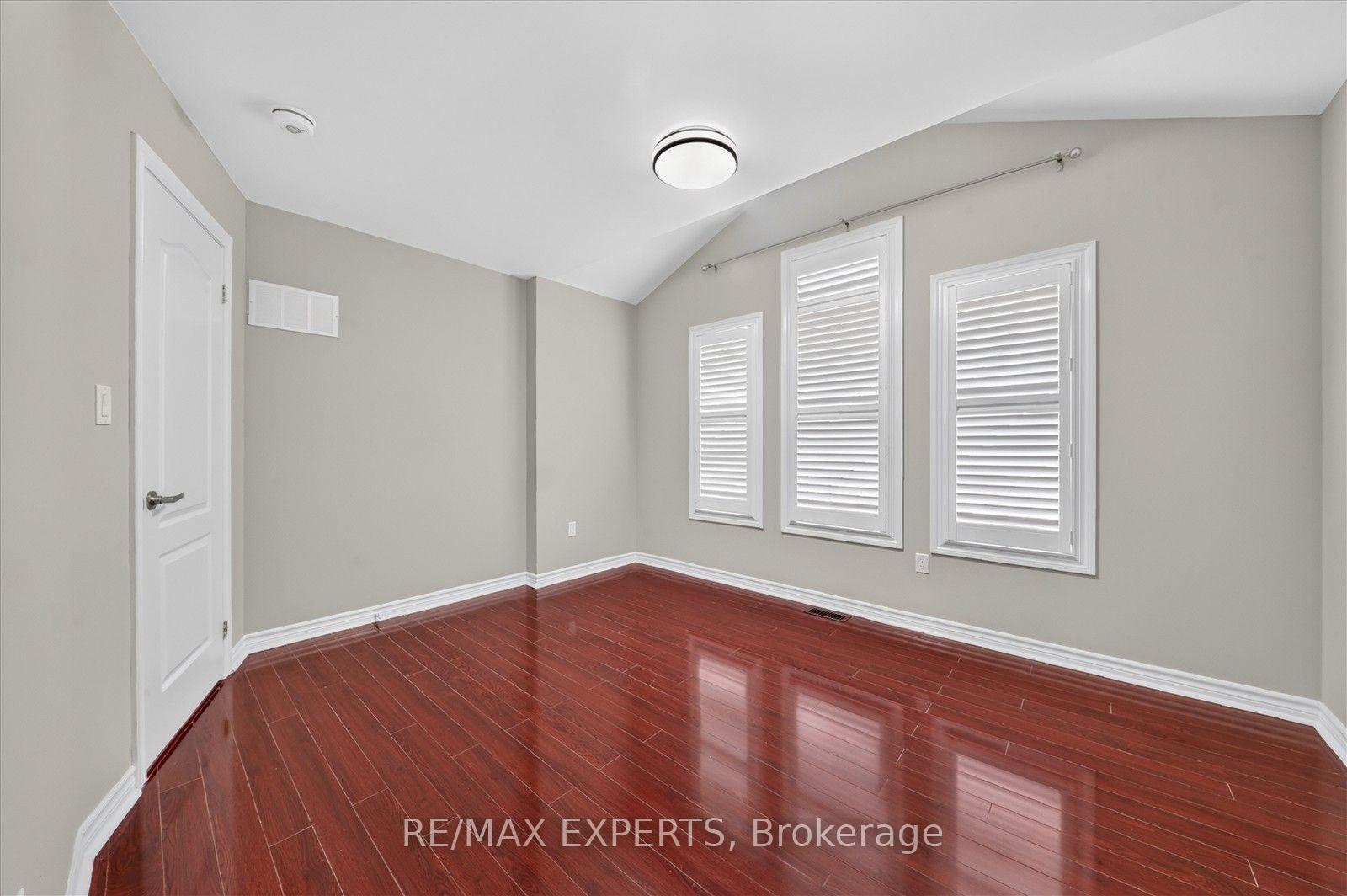 Photo 32 of 22 Arctic Willow Road, Brampton, Sandringham-Wellington — HOMEH