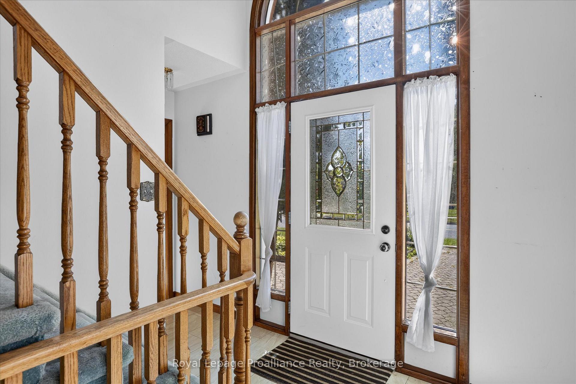 Photo 9 of 1664 Forster Avenue, Peterborough, Otonabee Ward 1 — HOMEH
