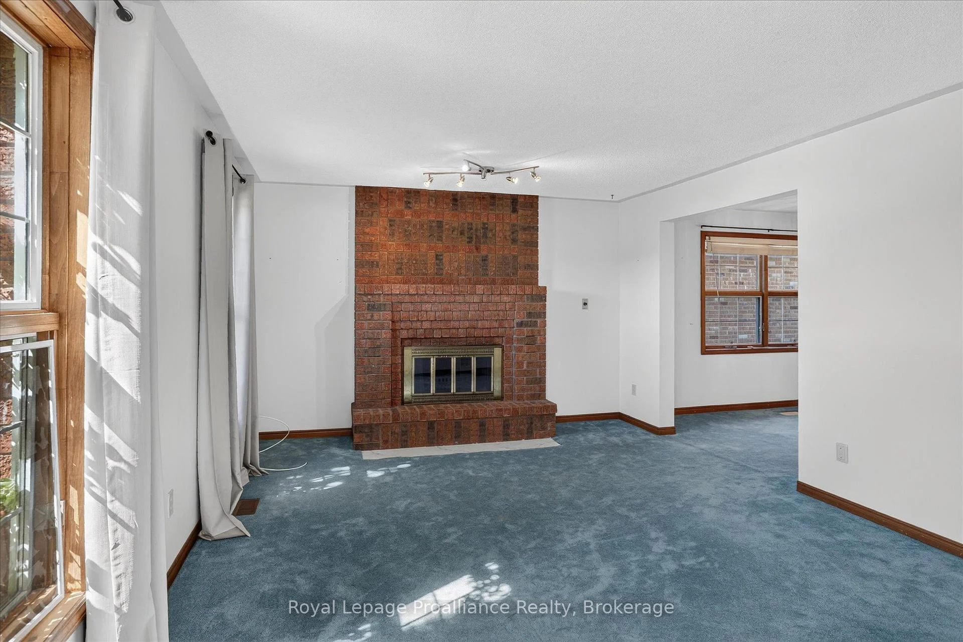 Photo 16 of 1664 Forster Avenue, Peterborough, Otonabee Ward 1 — HOMEH