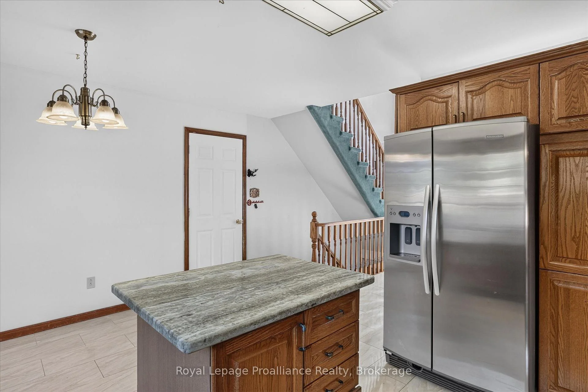 Photo 33 of 1664 Forster Avenue, Peterborough, Otonabee Ward 1 — HOMEH