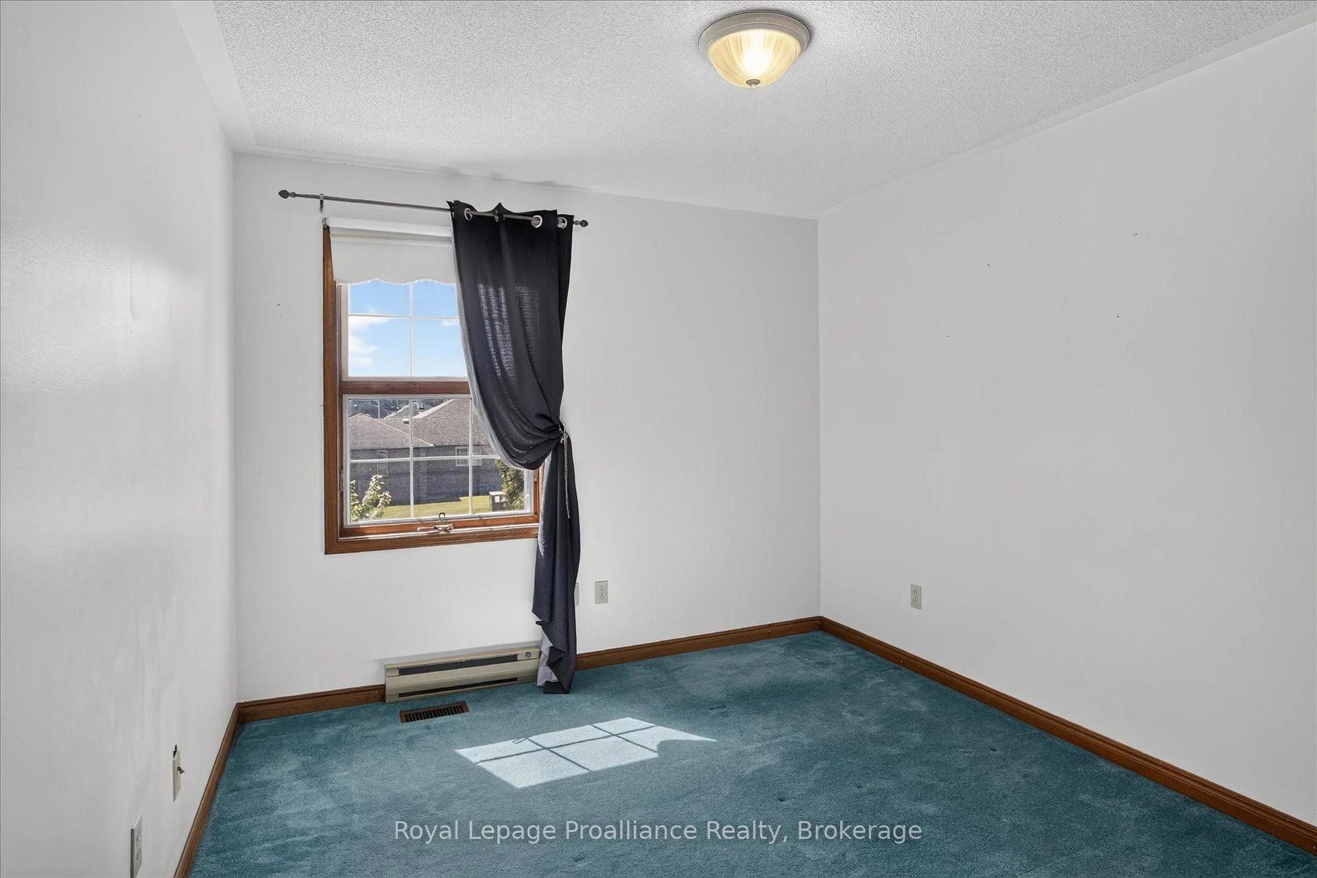 Photo 67 of 1664 Forster Avenue, Peterborough, Otonabee Ward 1 — HOMEH