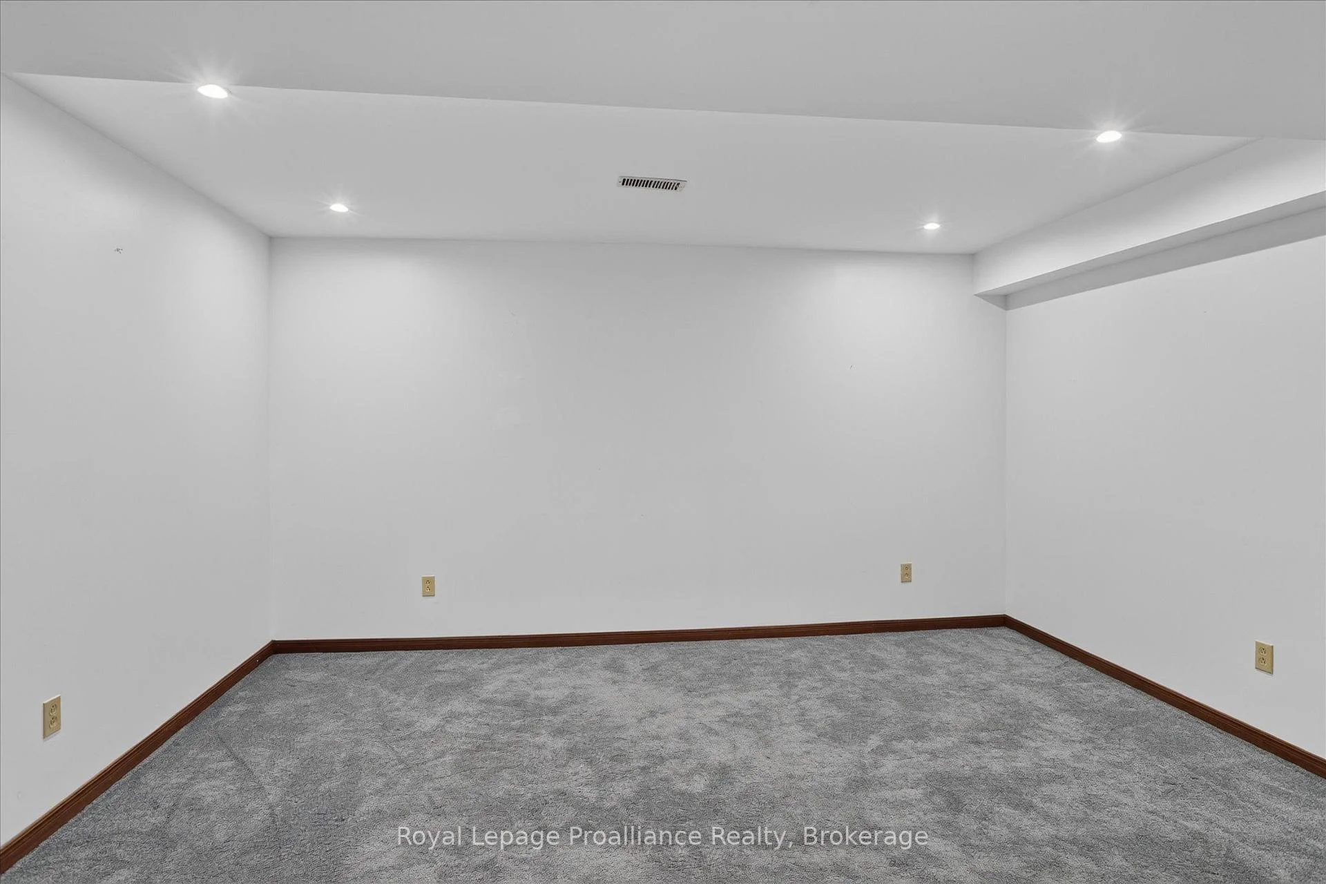 Photo 81 of 1664 Forster Avenue, Peterborough, Otonabee Ward 1 — HOMEH