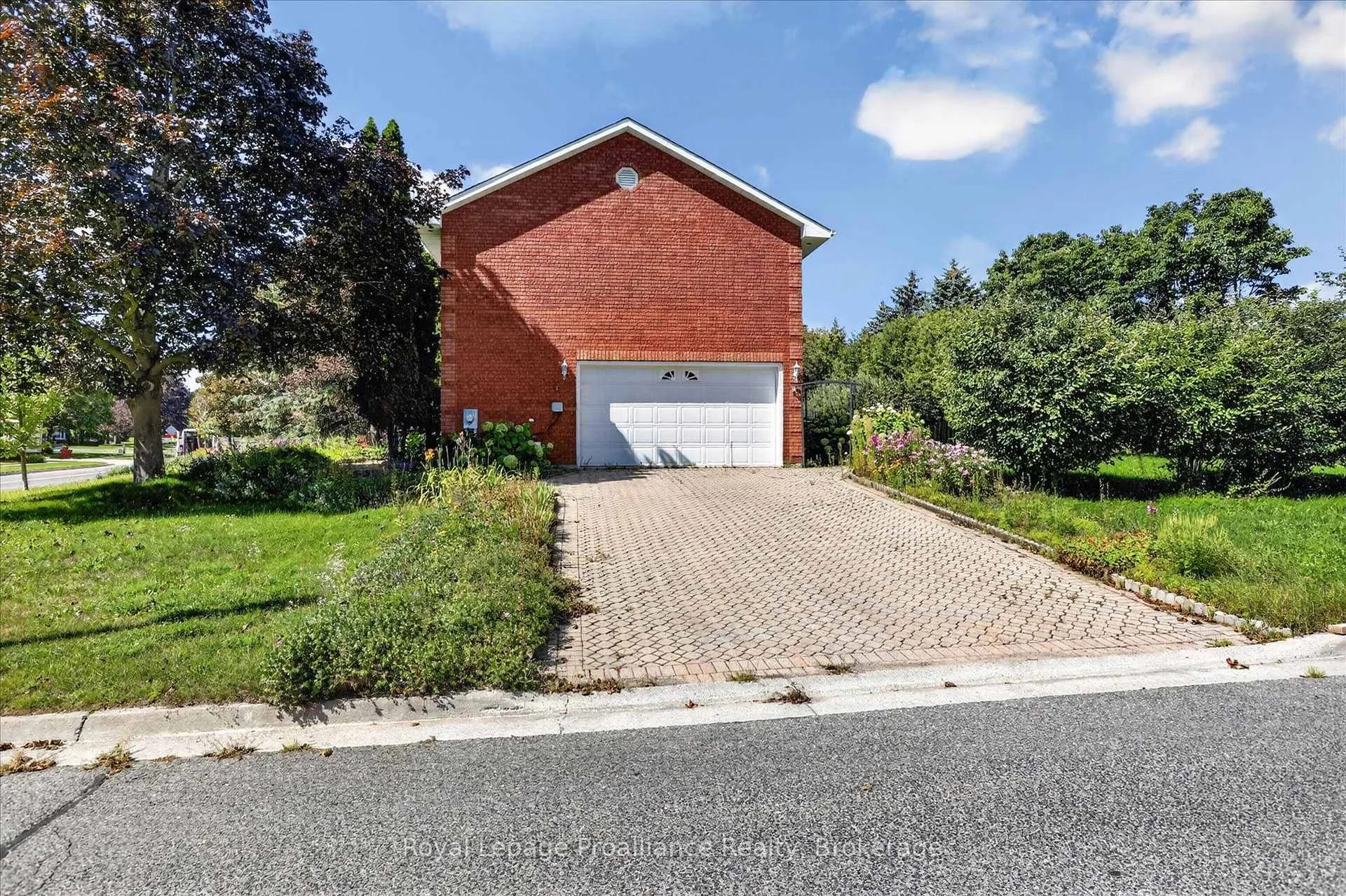 Photo 89 of 1664 Forster Avenue, Peterborough, Otonabee Ward 1 — HOMEH