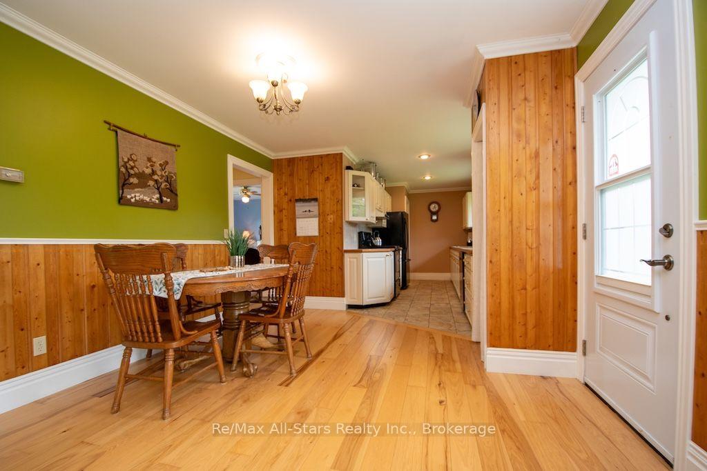 Photo 9 of 1571 Elm Tree Road, Kawartha Lakes, Lindsay — HOMEH