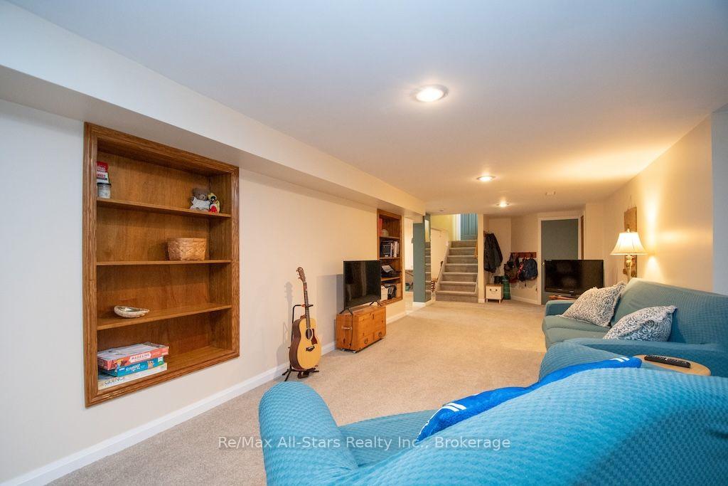 Photo 26 of 1571 Elm Tree Road, Kawartha Lakes, Lindsay — HOMEH