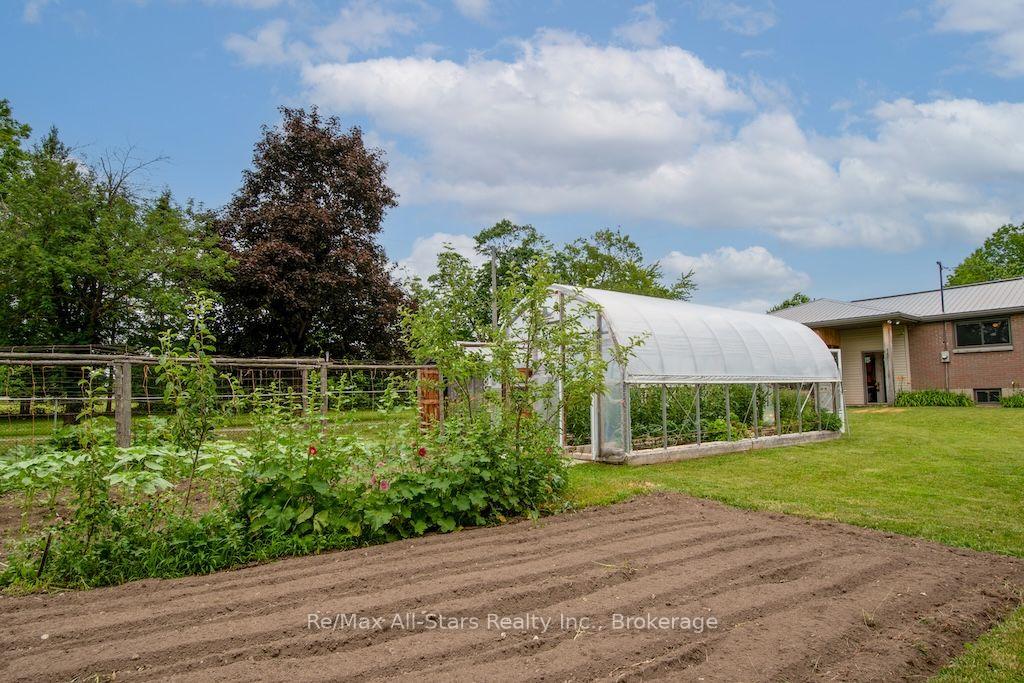 Photo 37 of 1571 Elm Tree Road, Kawartha Lakes, Lindsay — HOMEH