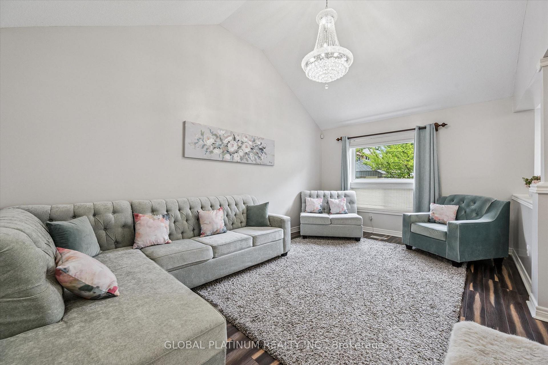 Photo 6 of 244 Doon South Drive, Kitchener, Doon South — HOMEH