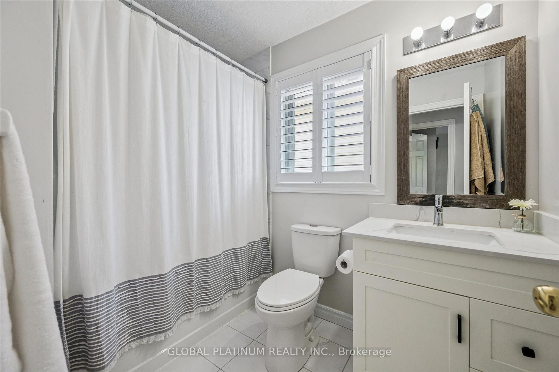 Photo 18 of 244 Doon South Drive, Kitchener, Doon South — HOMEH