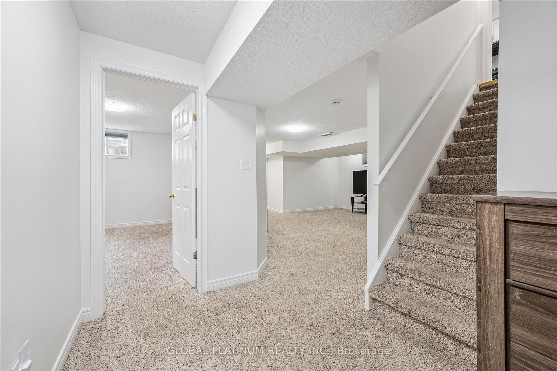Photo 21 of 244 Doon South Drive, Kitchener, Doon South — HOMEH