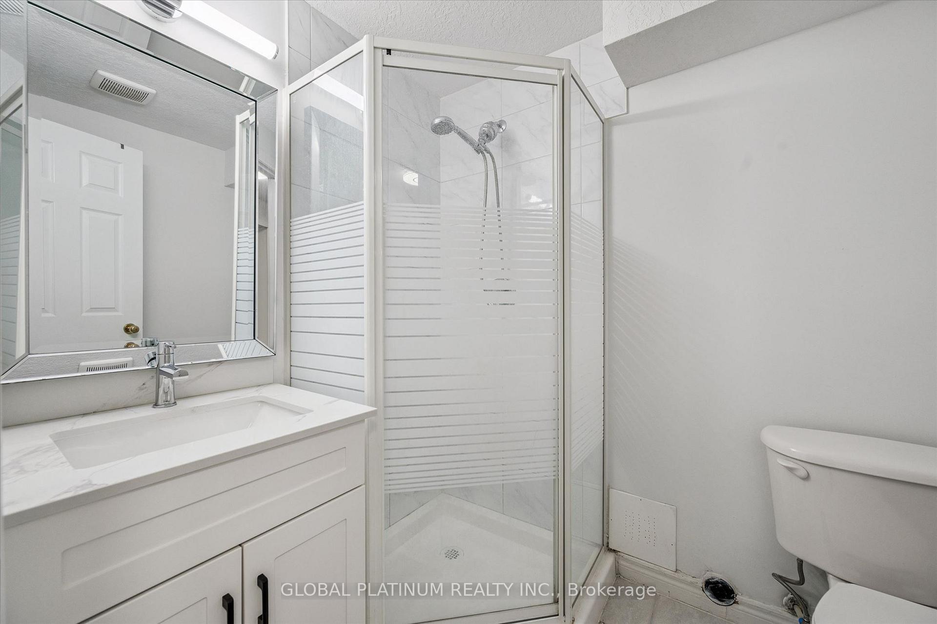 Photo 25 of 244 Doon South Drive, Kitchener, Doon South — HOMEH