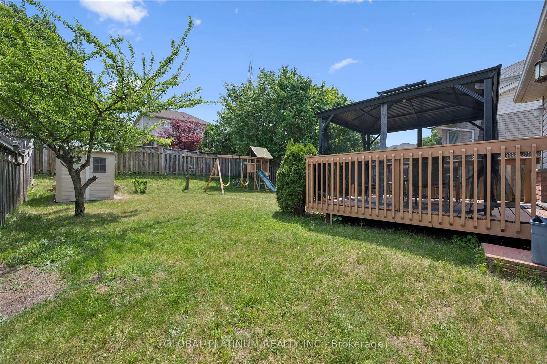 Photo 27 of 244 Doon South Drive, Kitchener, Doon South — HOMEH