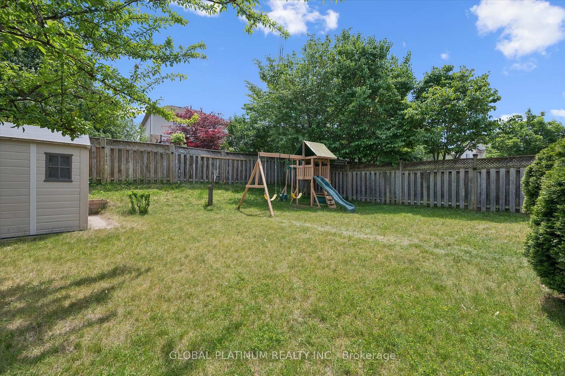 Photo 28 of 244 Doon South Drive, Kitchener, Doon South — HOMEH