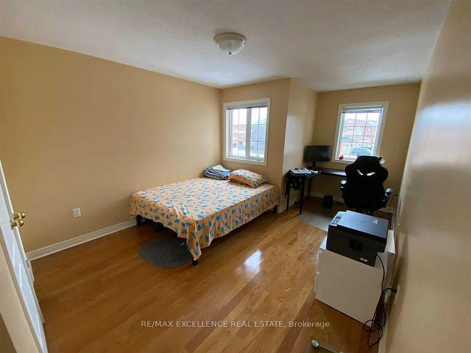 Photo 11 of 35 Mckenzie Crescent, Barrie, Ardagh — HOMEH