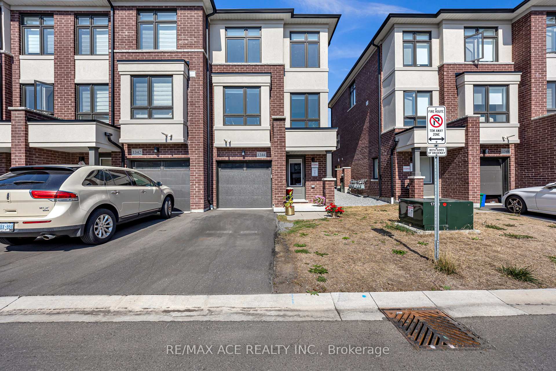 Photo 1 of 1344 Bradenton Path, Oshawa, Eastdale — HOMEH