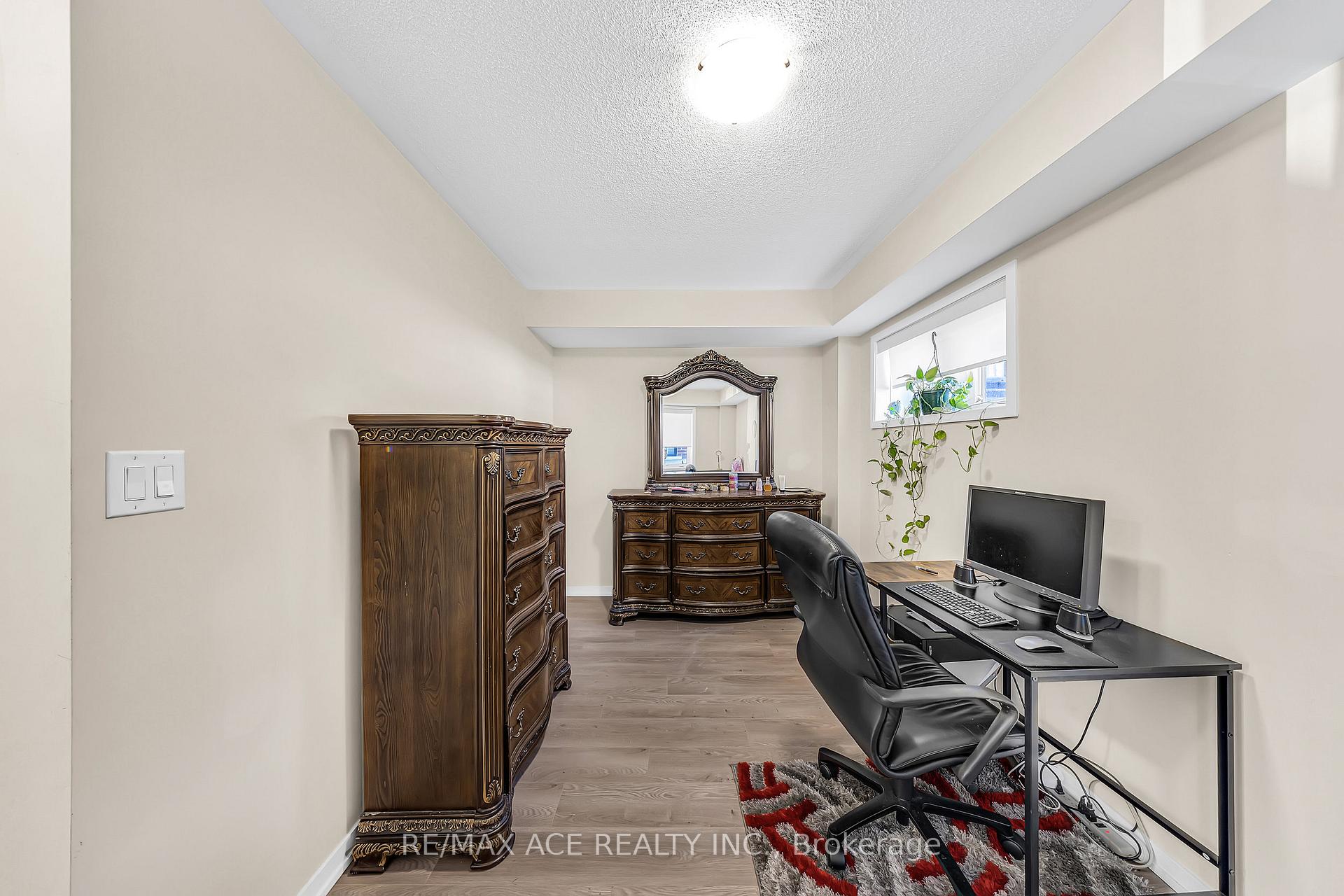 Photo 6 of 1344 Bradenton Path, Oshawa, Eastdale — HOMEH