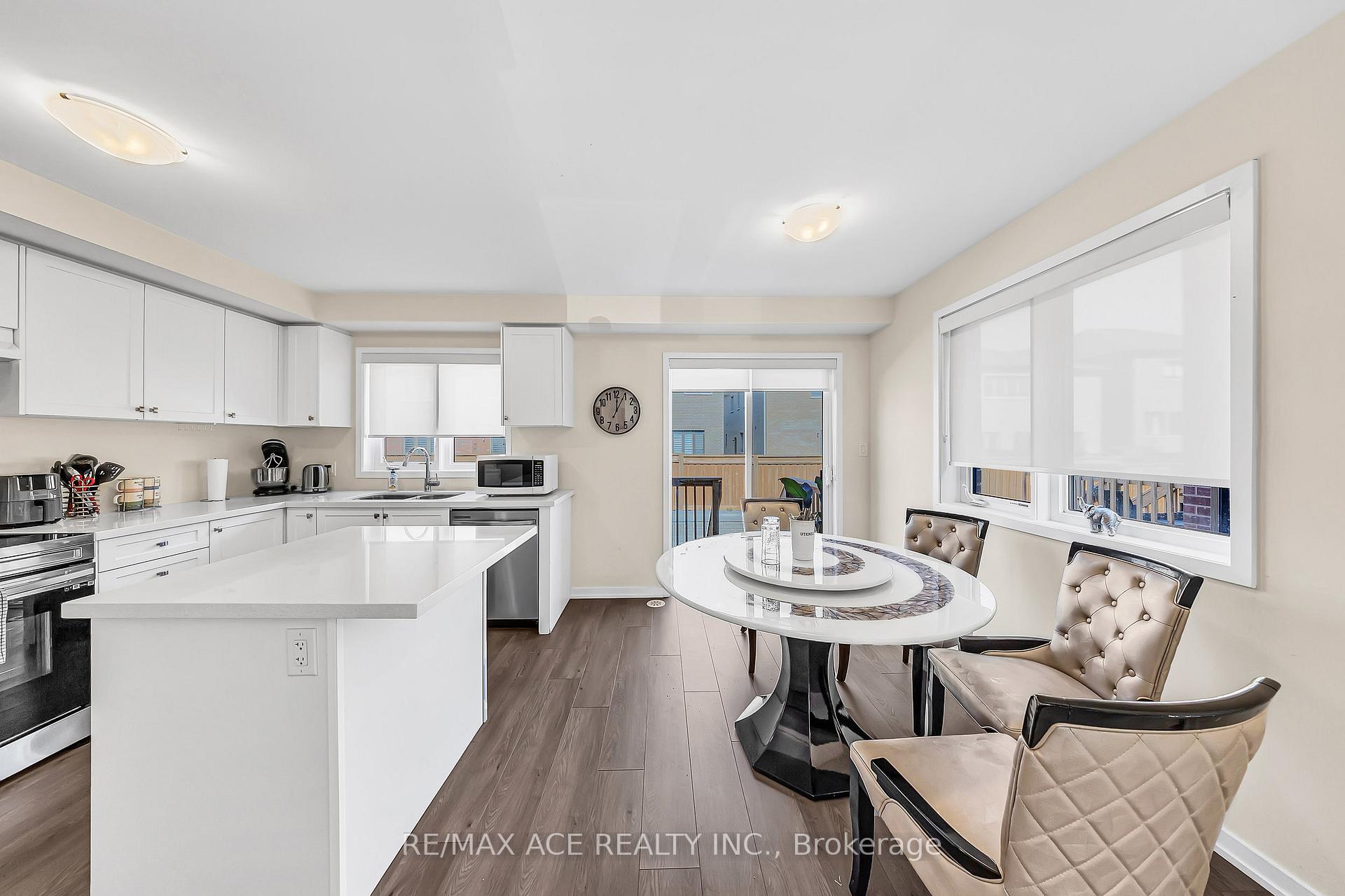 Photo 7 of 1344 Bradenton Path, Oshawa, Eastdale — HOMEH