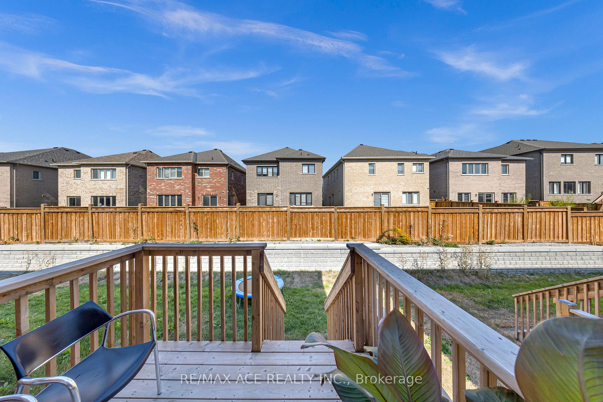 Photo 11 of 1344 Bradenton Path, Oshawa, Eastdale — HOMEH
