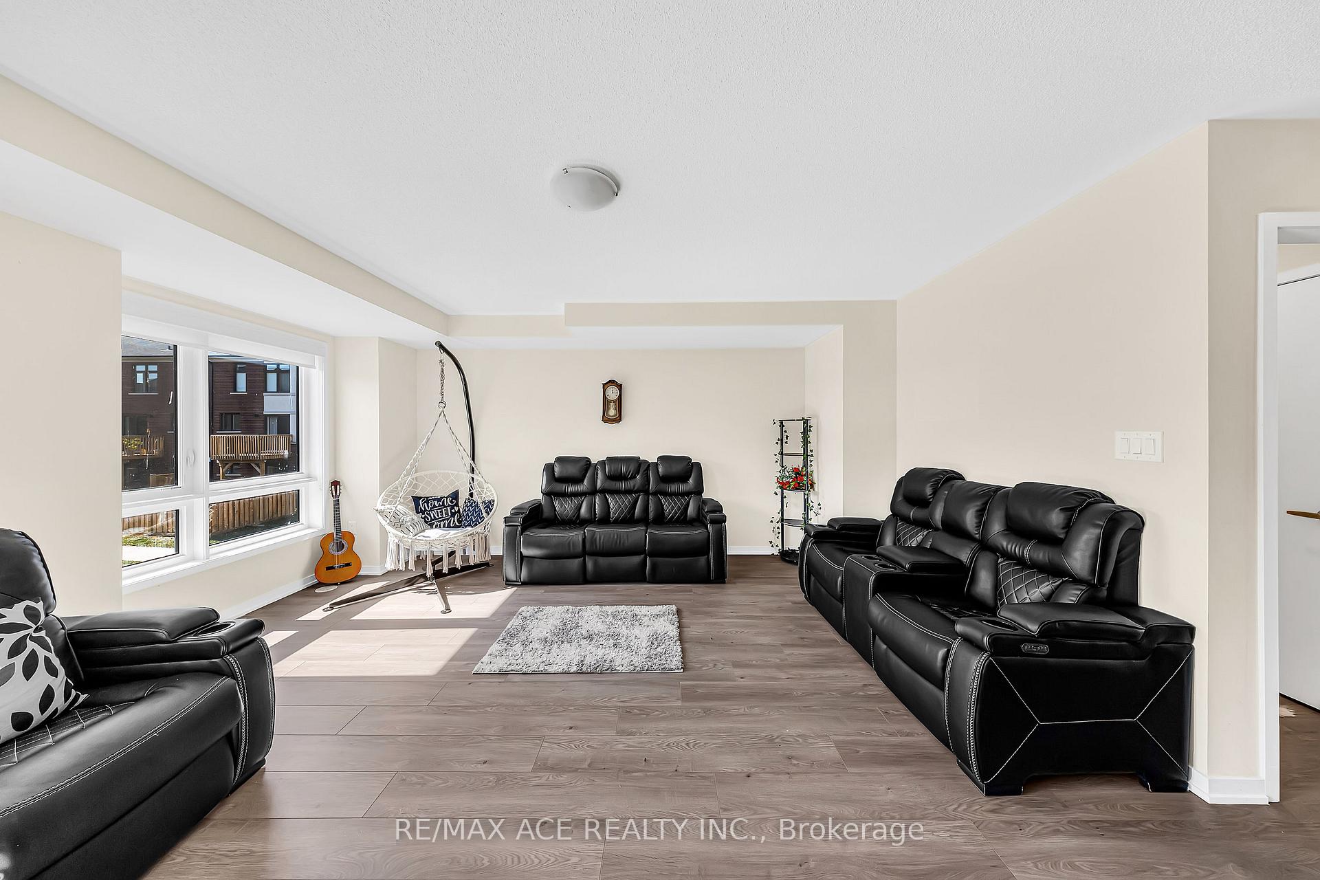 Photo 18 of 1344 Bradenton Path, Oshawa, Eastdale — HOMEH