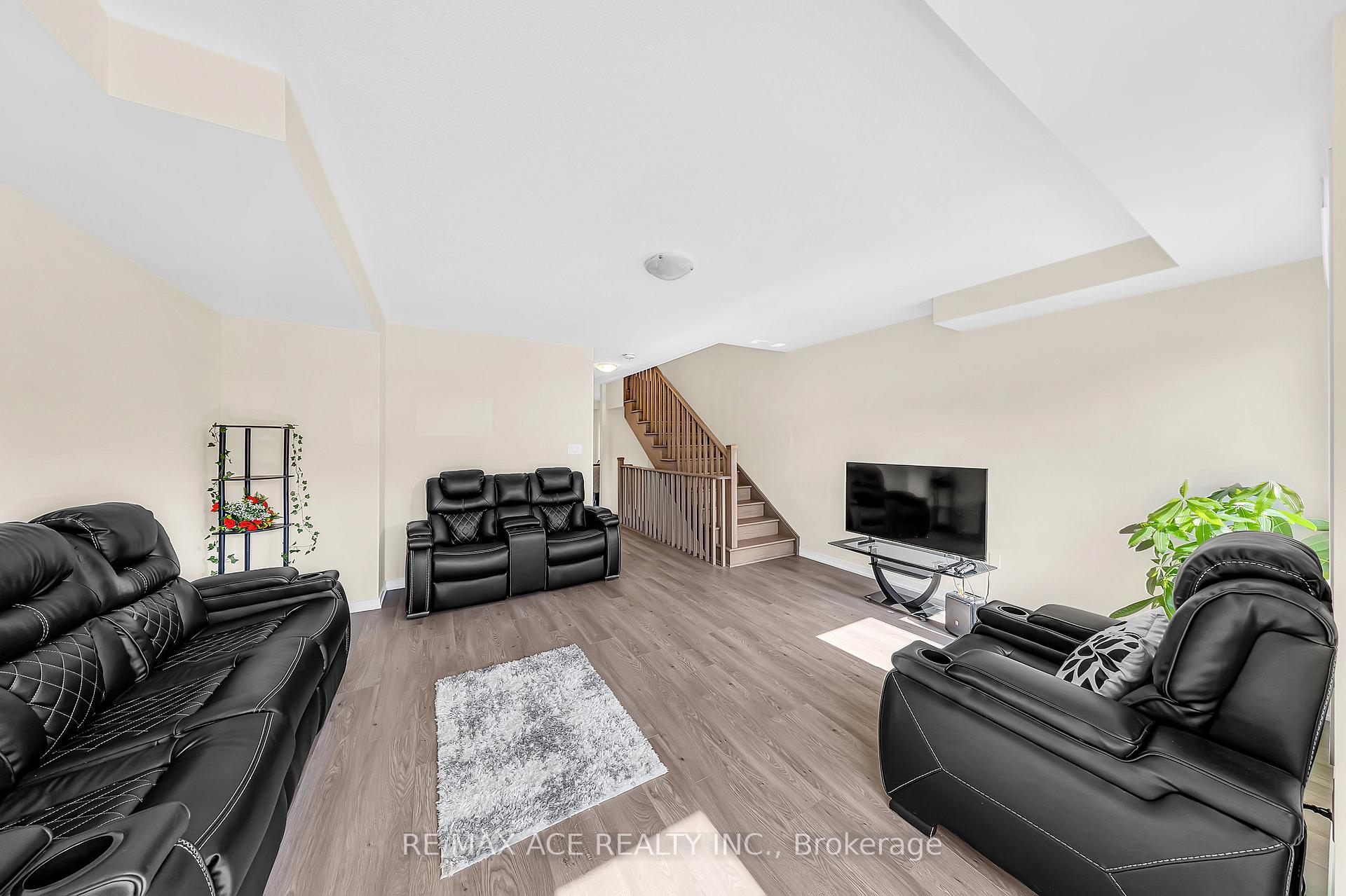 Photo 20 of 1344 Bradenton Path, Oshawa, Eastdale — HOMEH