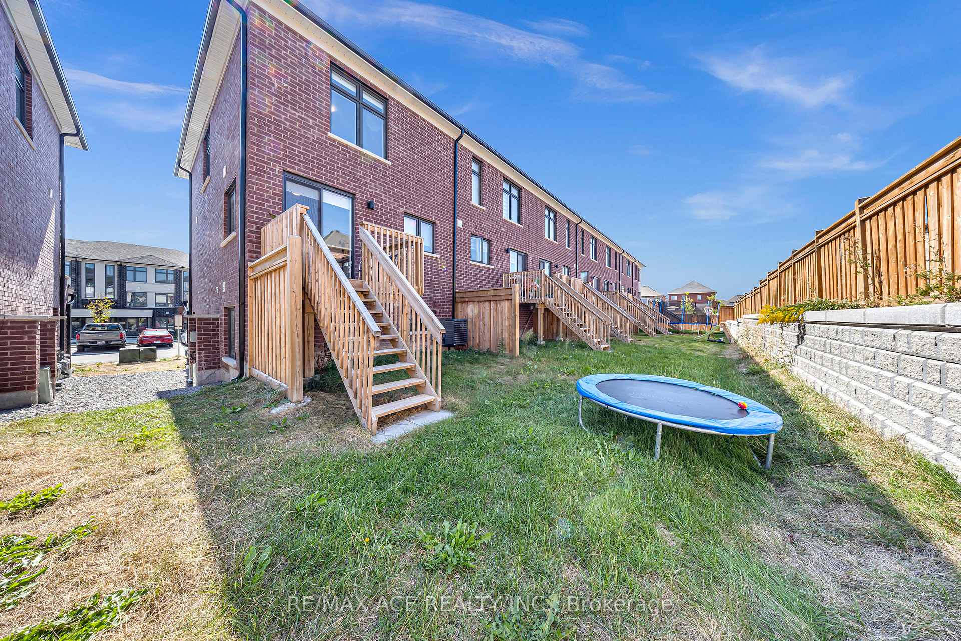 Photo 31 of 1344 Bradenton Path, Oshawa, Eastdale — HOMEH