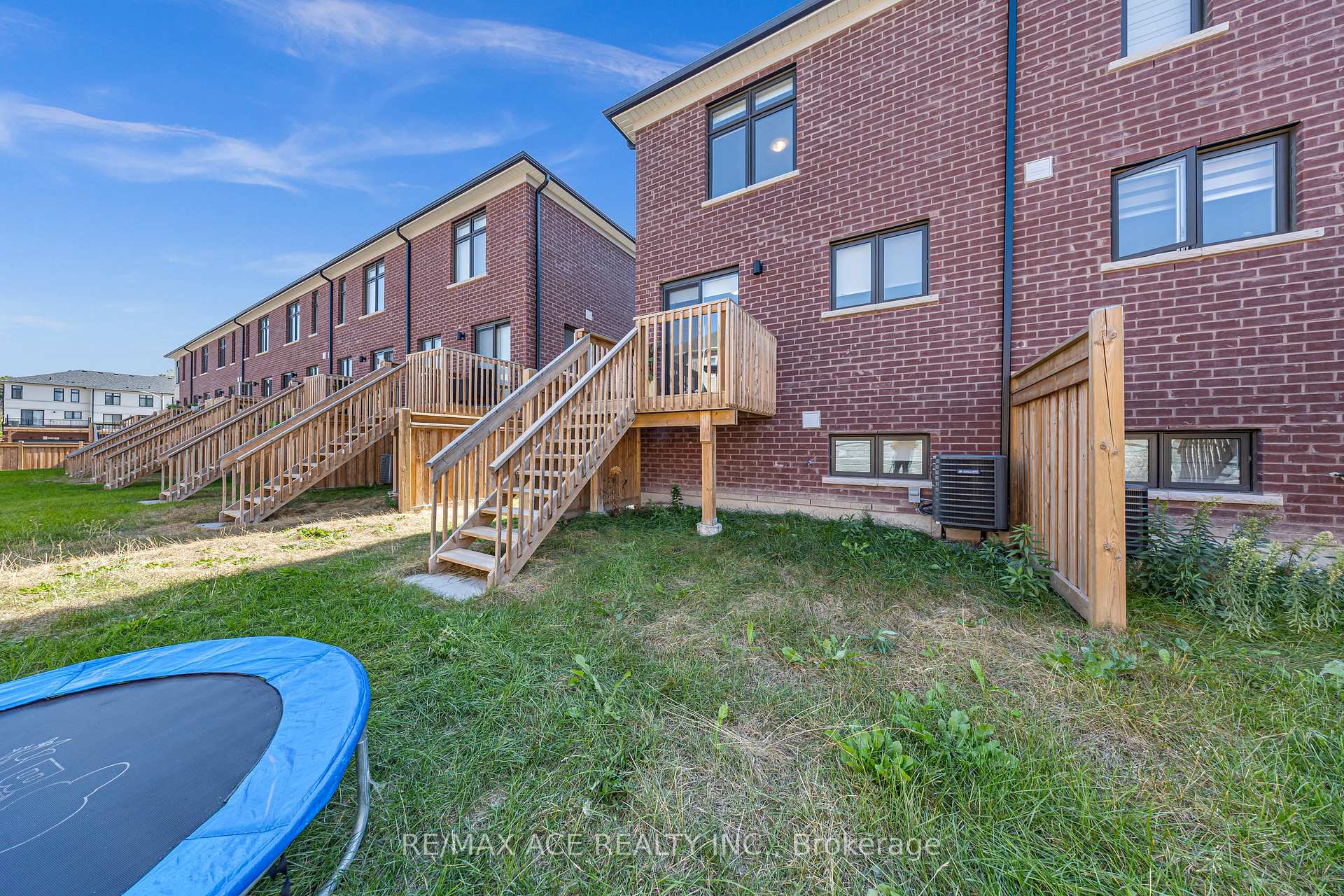 Photo 32 of 1344 Bradenton Path, Oshawa, Eastdale — HOMEH