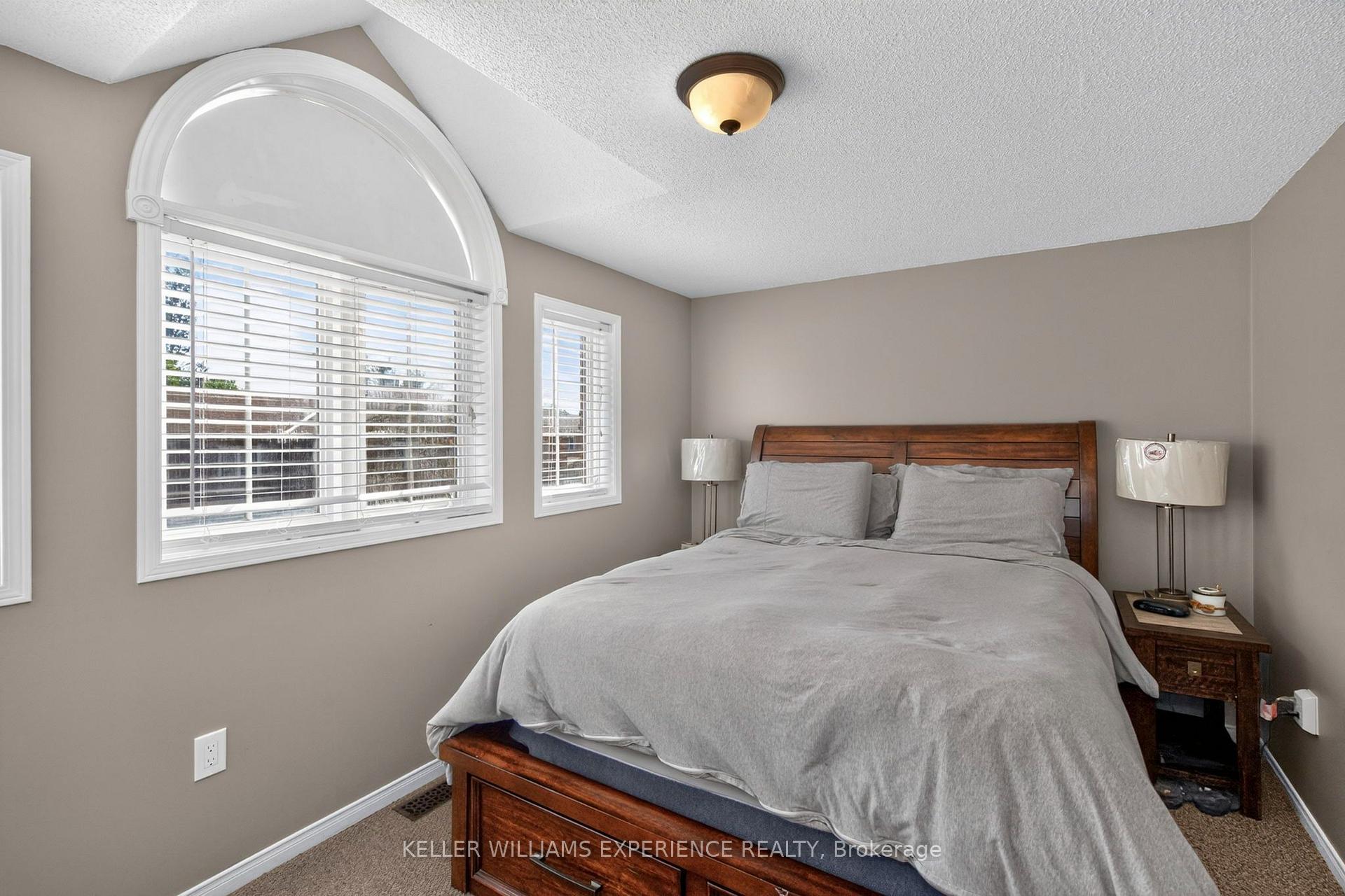 Photo 14 of Unit 9, 38 Kenwell Crescent, Barrie, Holly — HOMEH