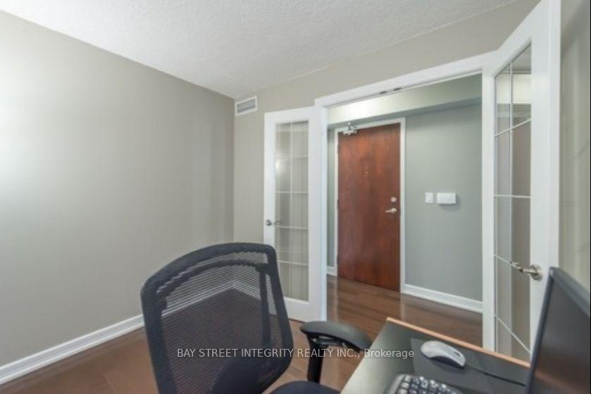 Photo 5 of Unit 2101, 16 Harrison Garden Boulevard, North York, Willowdale East — HOMEH