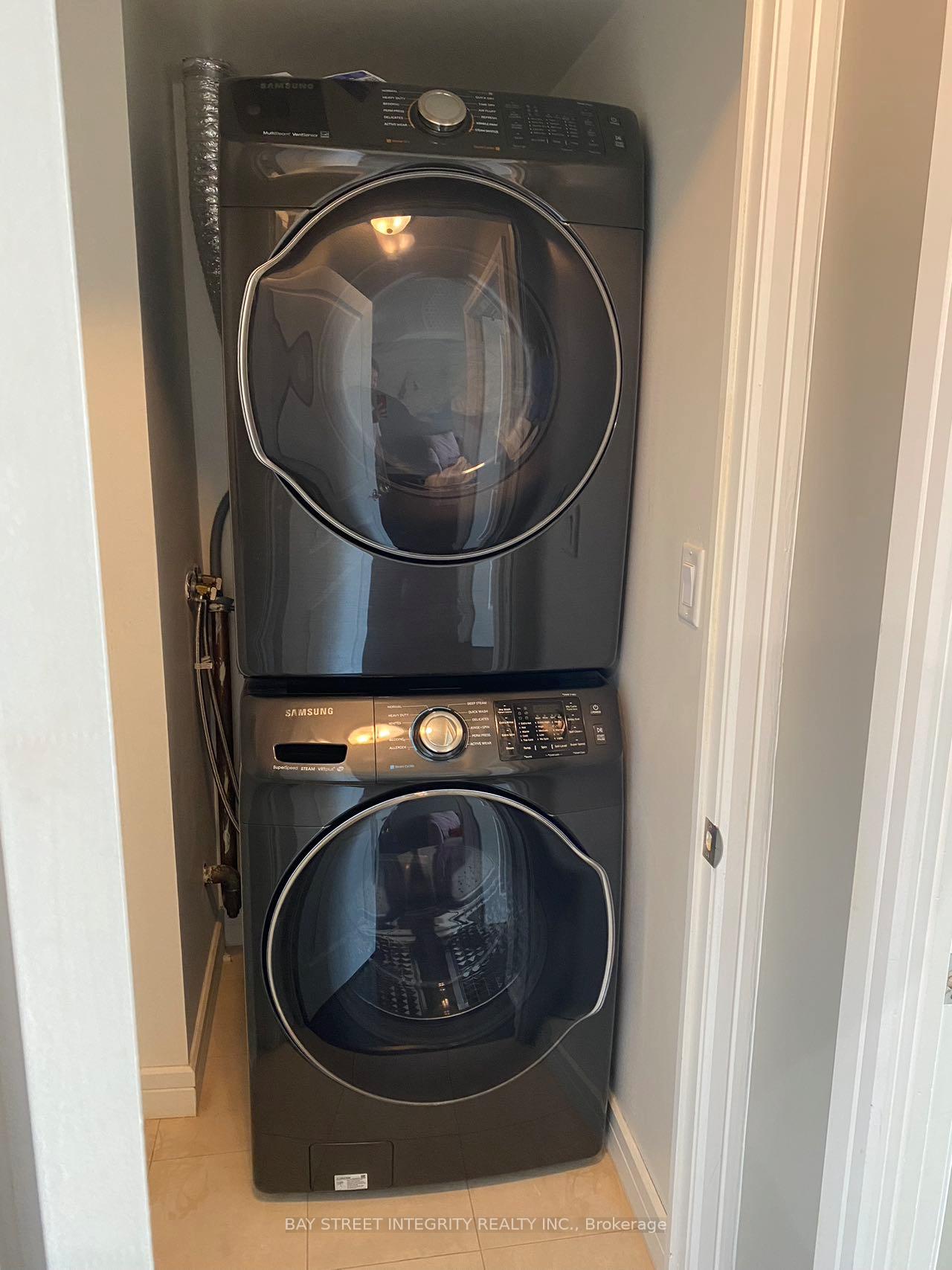 Photo 10 of Unit 2101, 16 Harrison Garden Boulevard, North York, Willowdale East — HOMEH