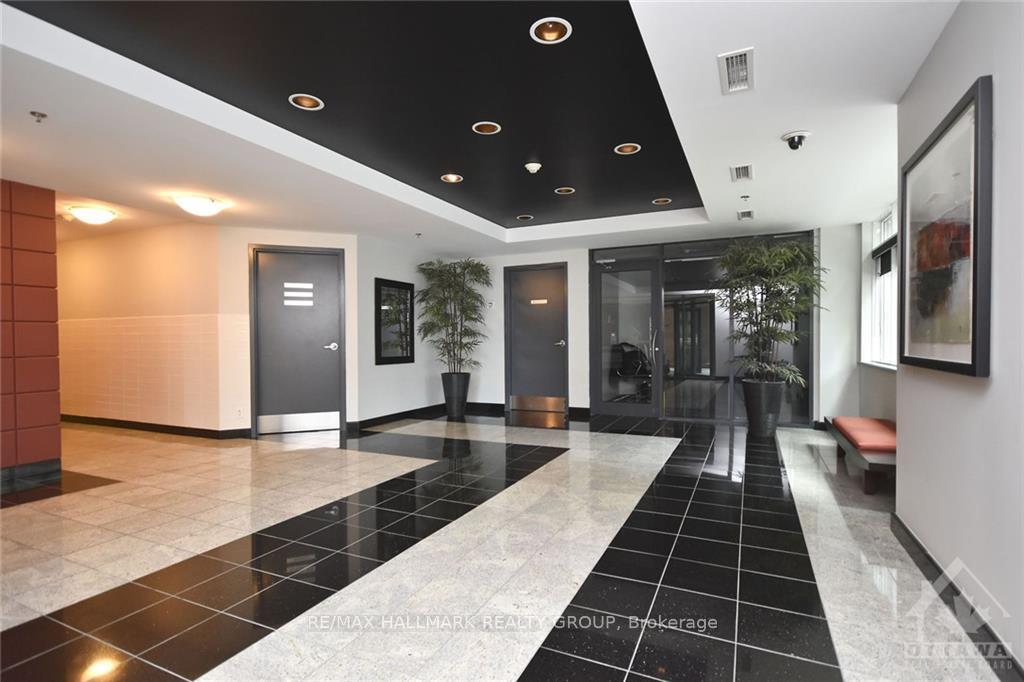 Photo 3 of Unit 1101, 445 Laurier Avenue W, Ottawa, Ottawa Centre — HOMEH
