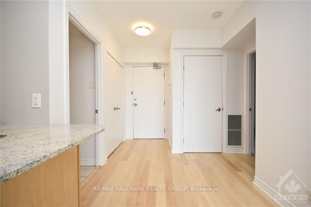 Photo 8 of Unit 1101, 445 Laurier Avenue W, Ottawa, Ottawa Centre — HOMEH