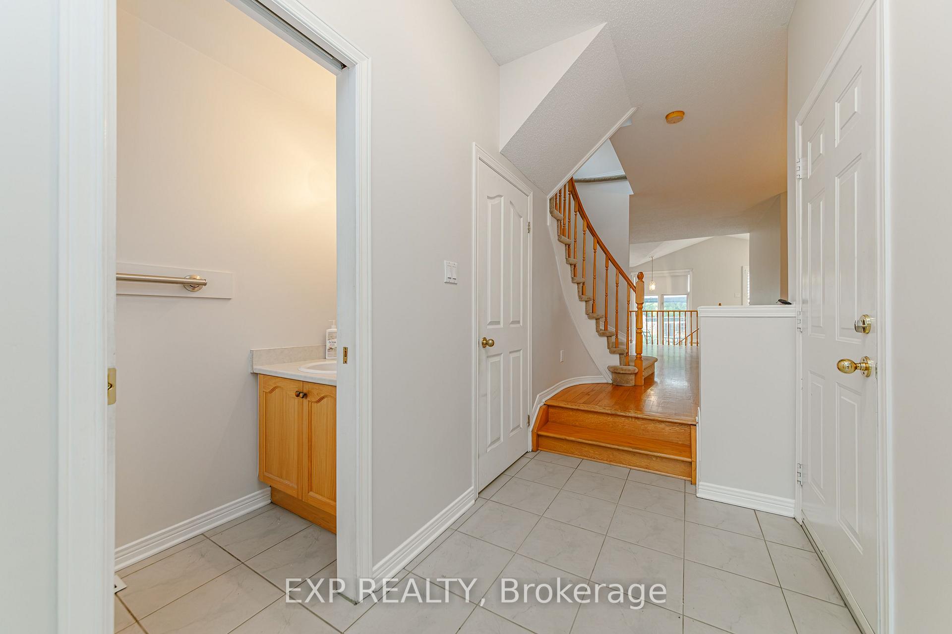 Photo 4 of 4412 Wildmint Square, Ottawa, Riverside South/Gloucester Glen — HOMEH