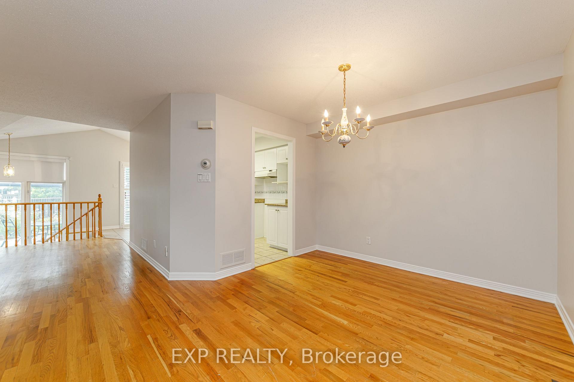 Photo 6 of 4412 Wildmint Square, Ottawa, Riverside South/Gloucester Glen — HOMEH