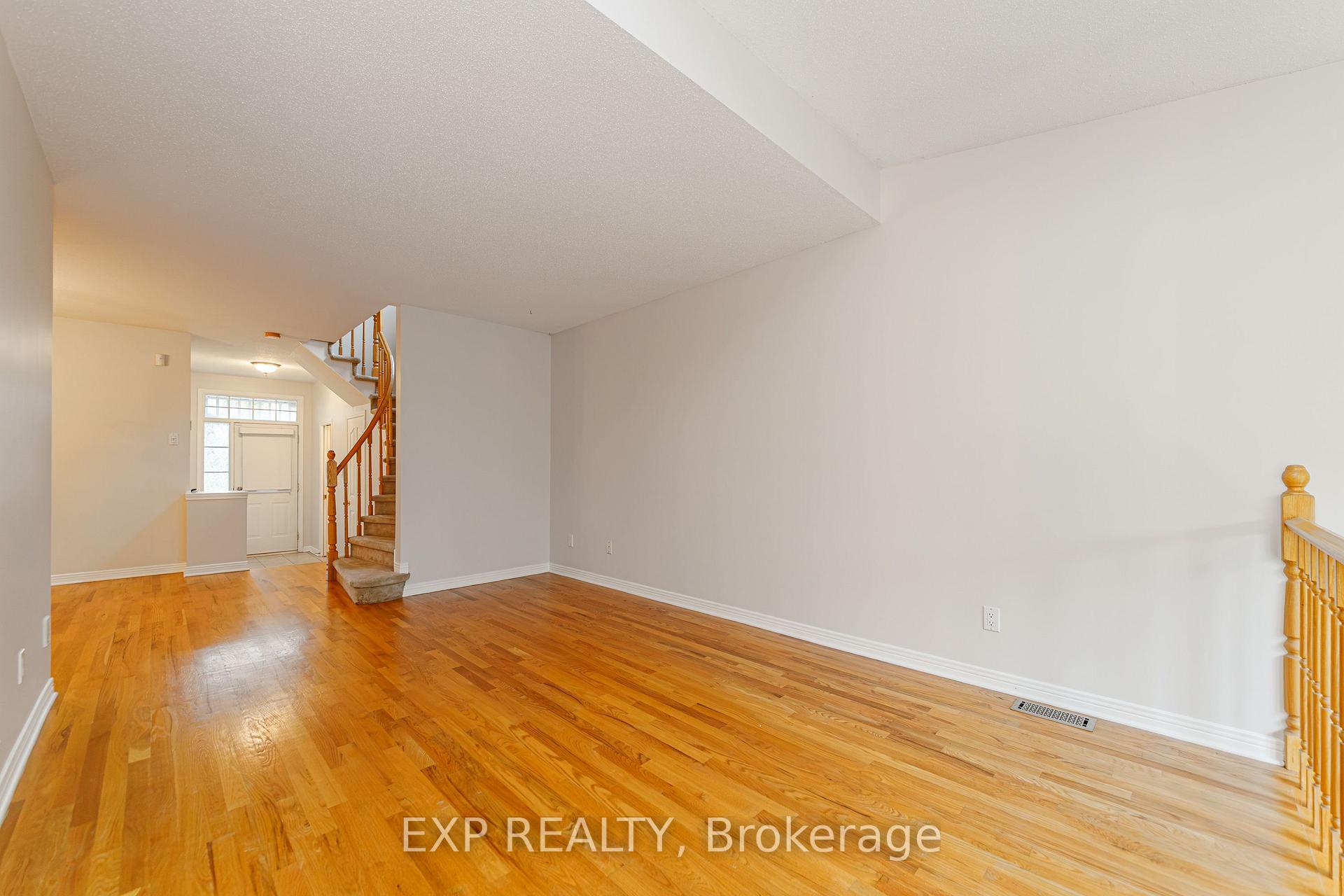 Photo 16 of 4412 Wildmint Square, Ottawa, Riverside South/Gloucester Glen — HOMEH