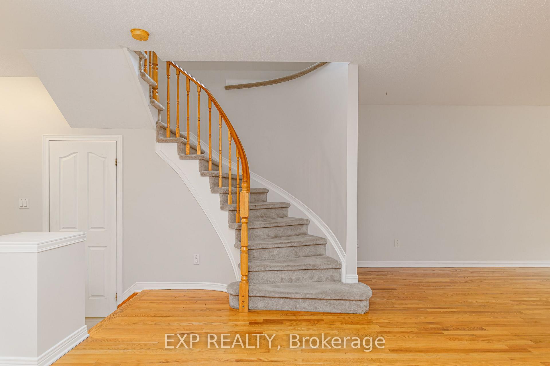 Photo 17 of 4412 Wildmint Square, Ottawa, Riverside South/Gloucester Glen — HOMEH