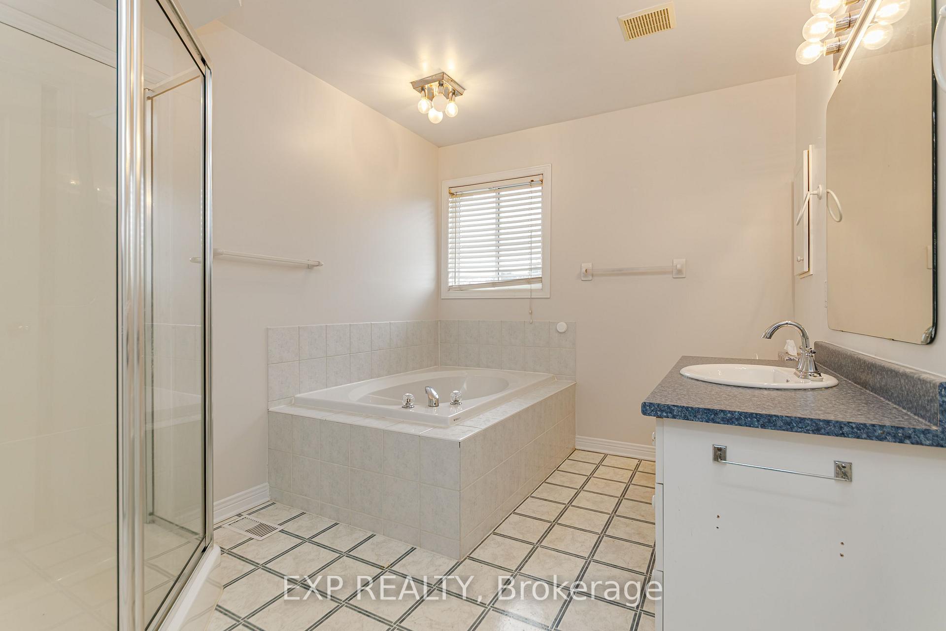 Photo 27 of 4412 Wildmint Square, Ottawa, Riverside South/Gloucester Glen — HOMEH