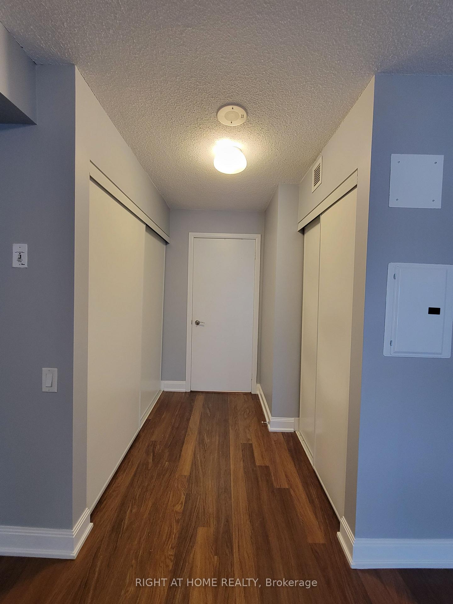 Photo 5 of Unit 2010, 2191 Yonge Street, Toronto, Mount Pleasant West — HOMEH
