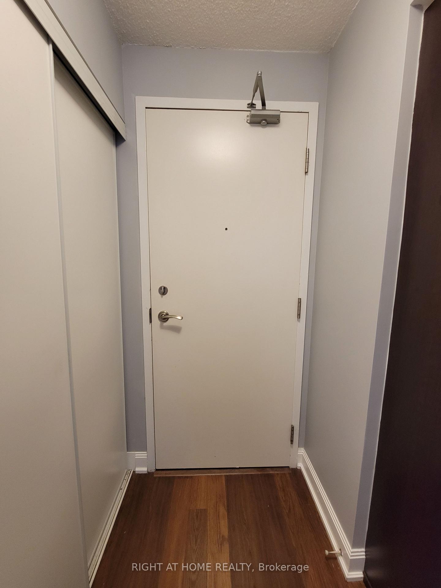 Photo 14 of Unit 2010, 2191 Yonge Street, Toronto, Mount Pleasant West — HOMEH