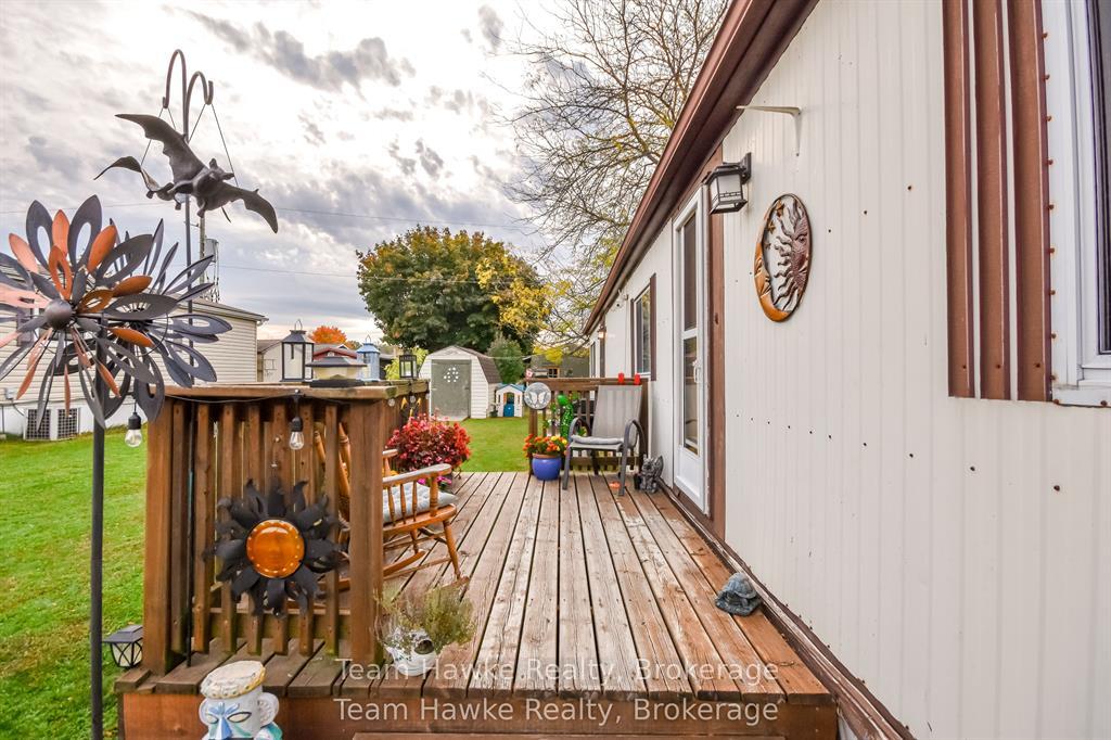 Photo 4 of 48 Northland Drive, Midland — HOMEH