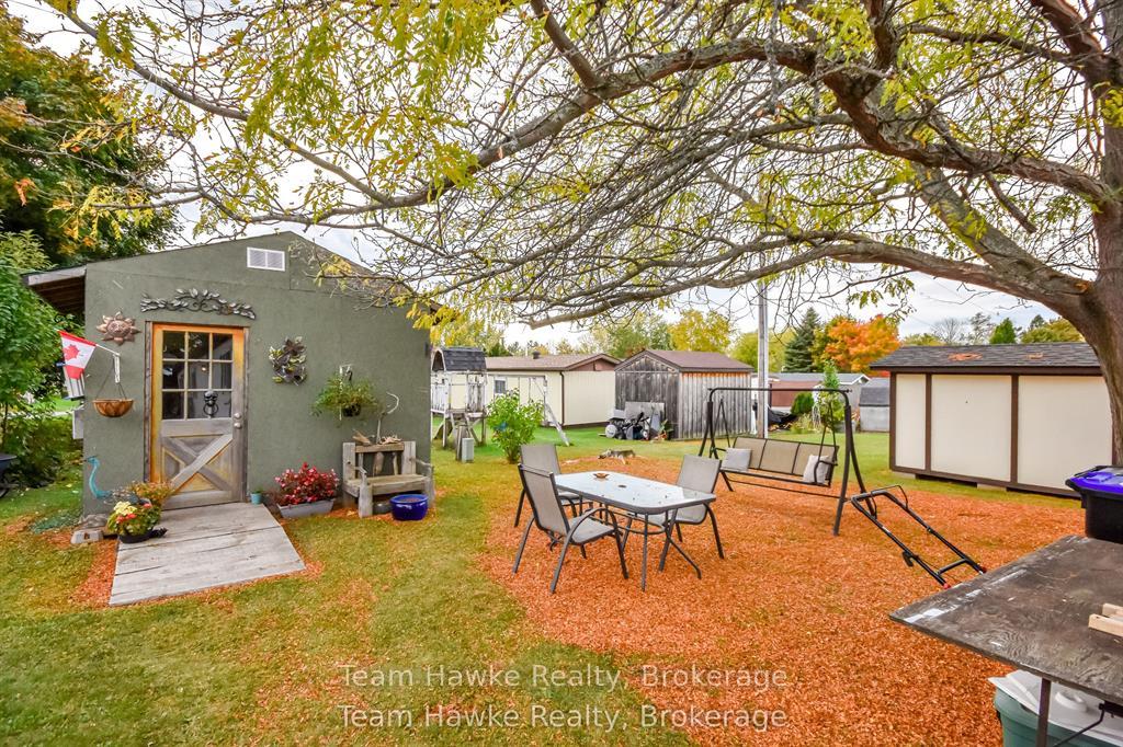 Photo 25 of 48 Northland Drive, Midland — HOMEH