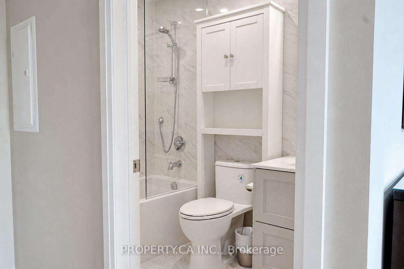 Photo 13 of Unit 424, 280 Howland Avenue, Toronto, The Annex — HOMEH