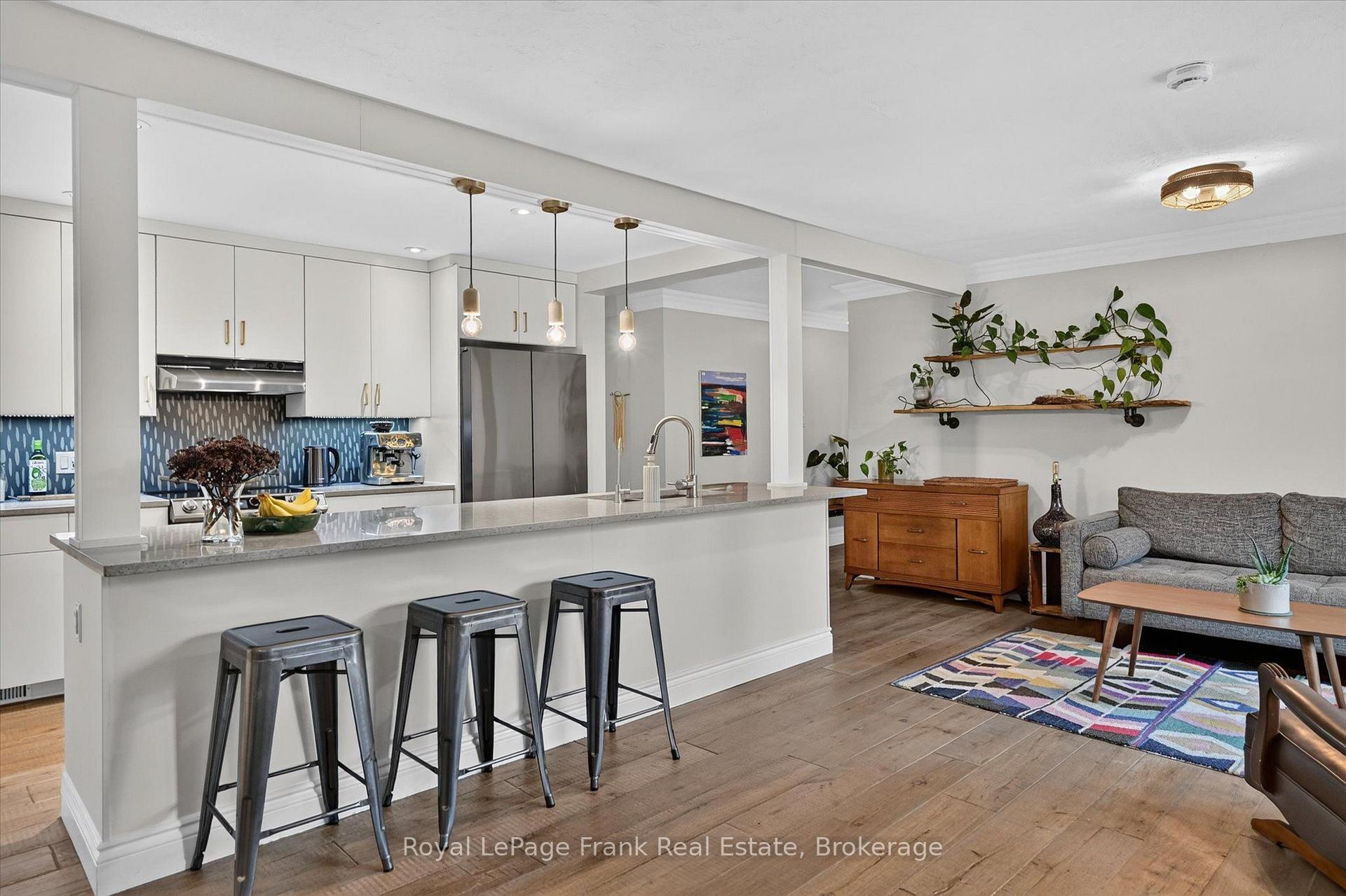 Photo 13 of 298 Cottonwood Drive, Peterborough, Monaghan Ward 2 — HOMEH