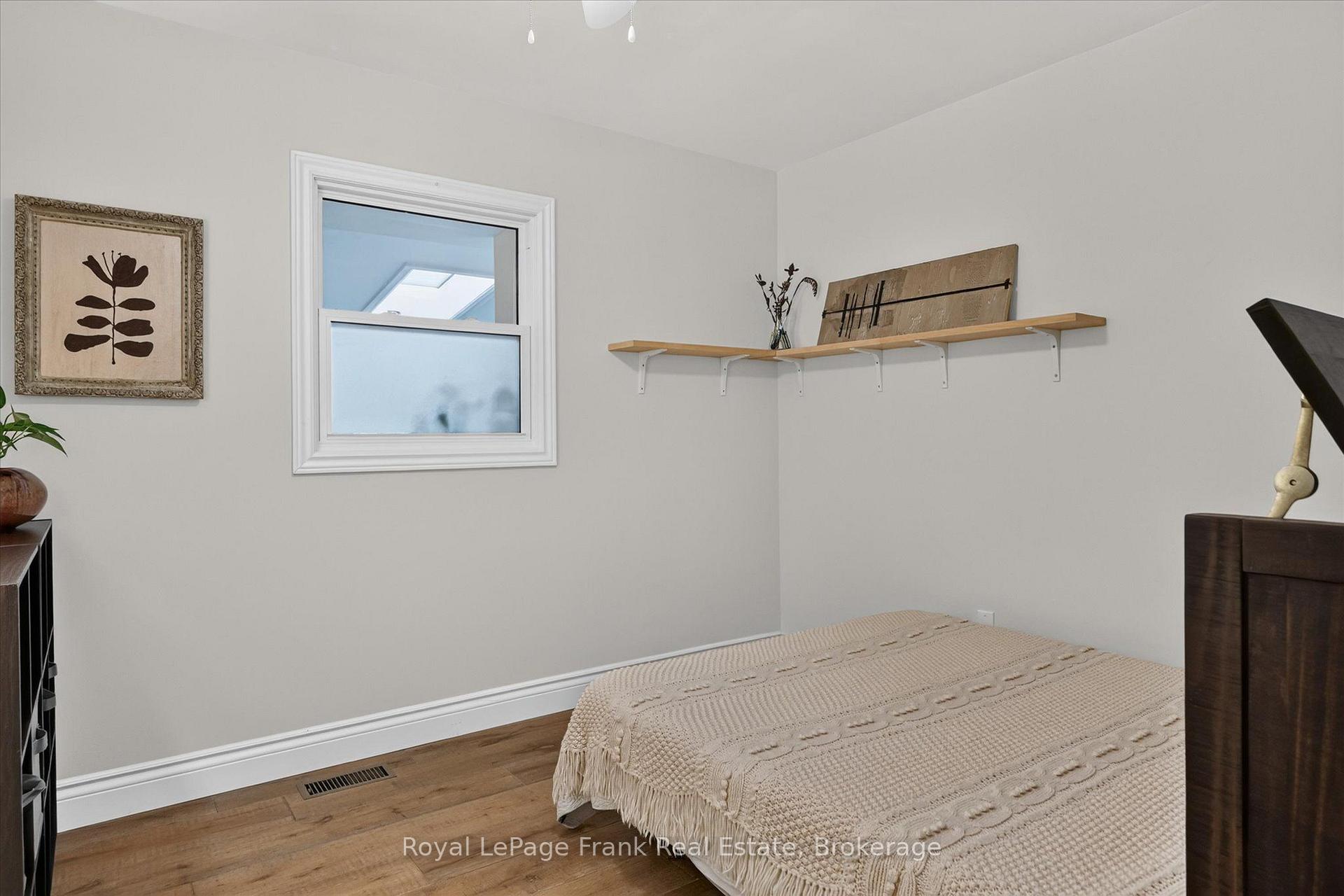 Photo 20 of 298 Cottonwood Drive, Peterborough, Monaghan Ward 2 — HOMEH