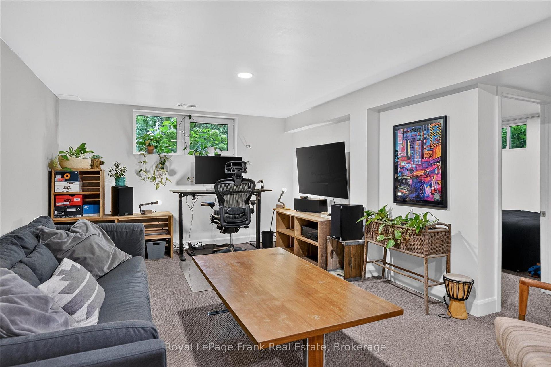 Photo 23 of 298 Cottonwood Drive, Peterborough, Monaghan Ward 2 — HOMEH