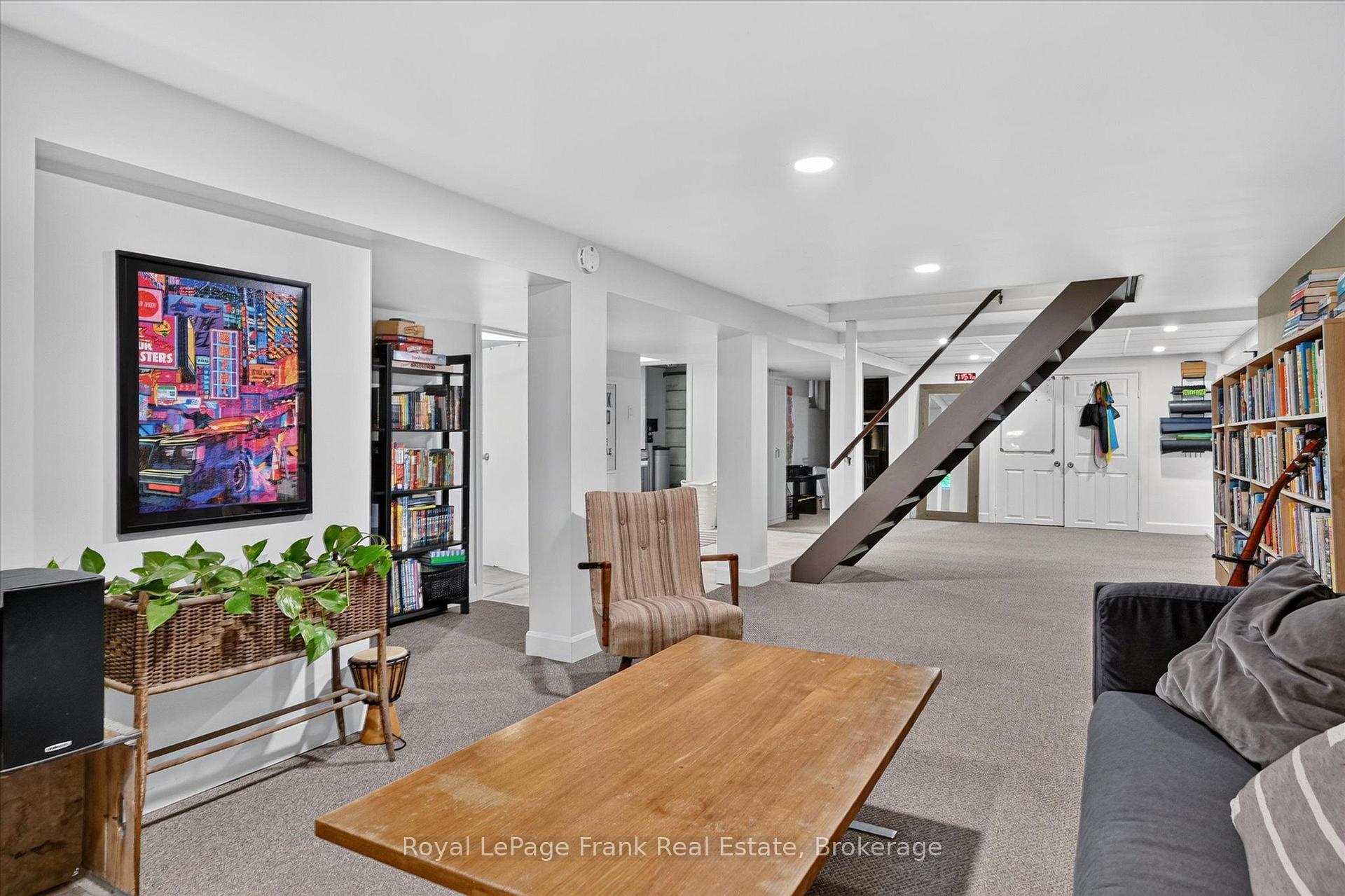 Photo 24 of 298 Cottonwood Drive, Peterborough, Monaghan Ward 2 — HOMEH
