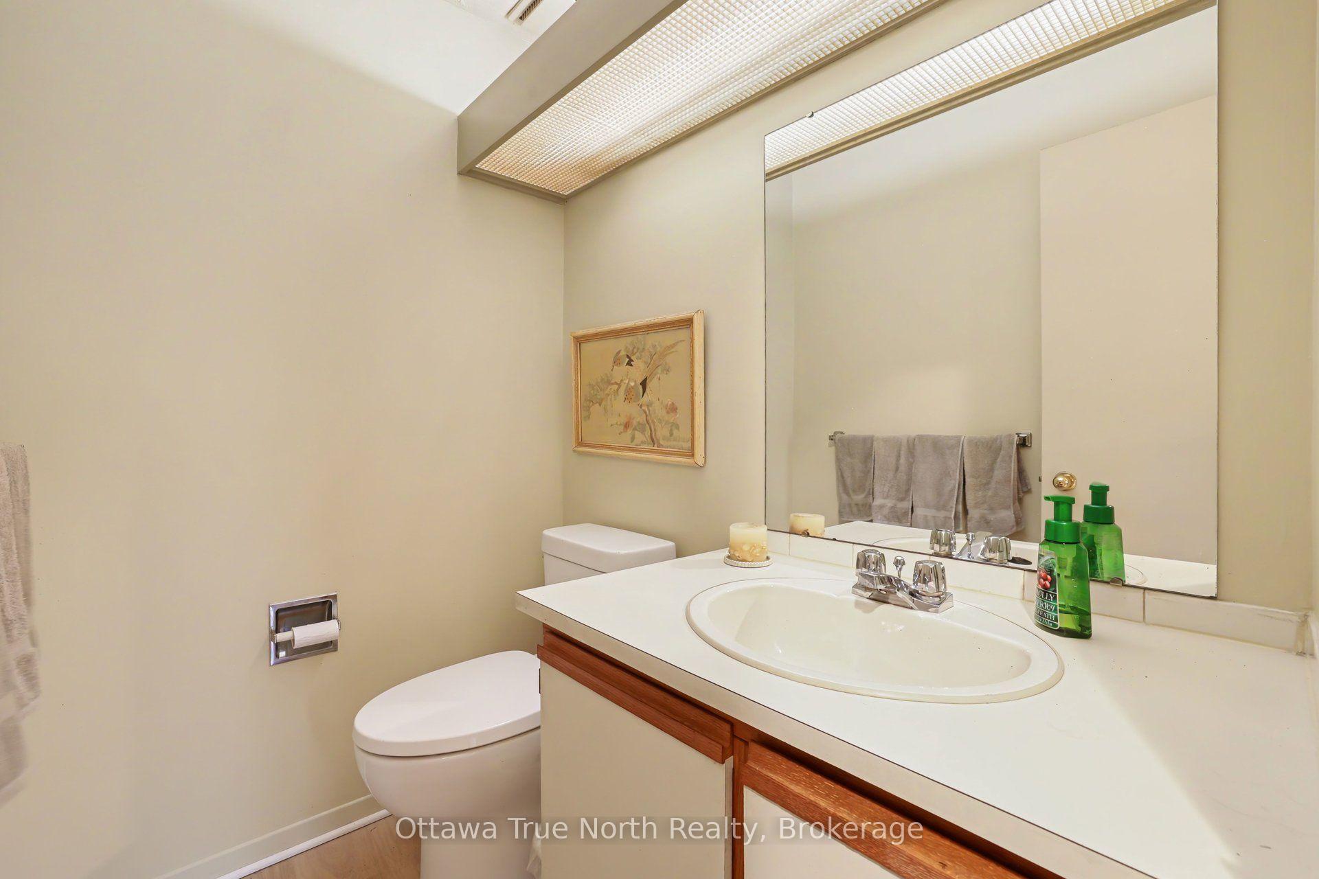 Photo 15 of 41 Aldgate Crescent, Ottawa, Barrhaven - Pheasant Run — HOMEH
